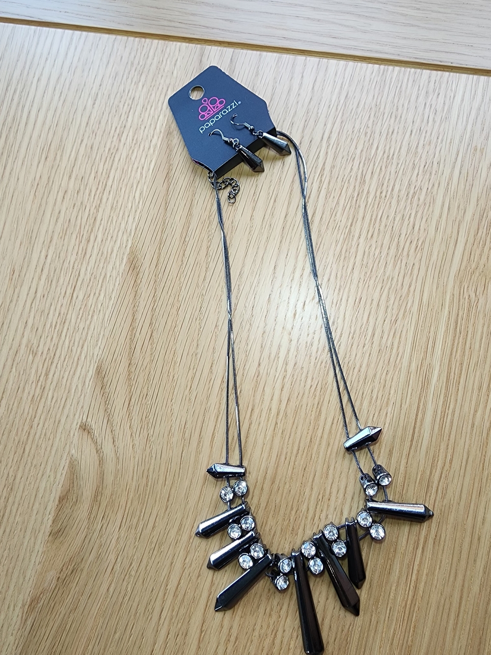 paparazzi Hematite Crystal Spike Necklace and earrings set